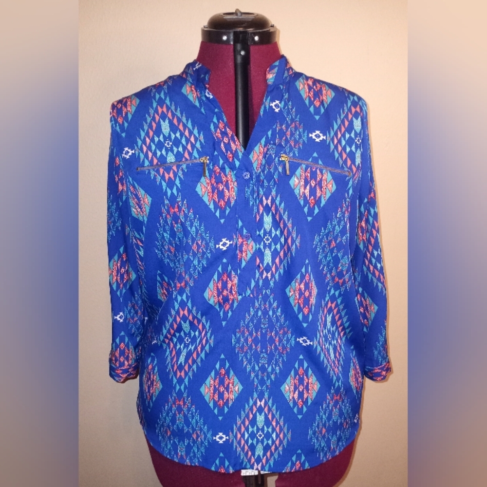 Time to blossom  long sleeve v neck tunic style blouse size M